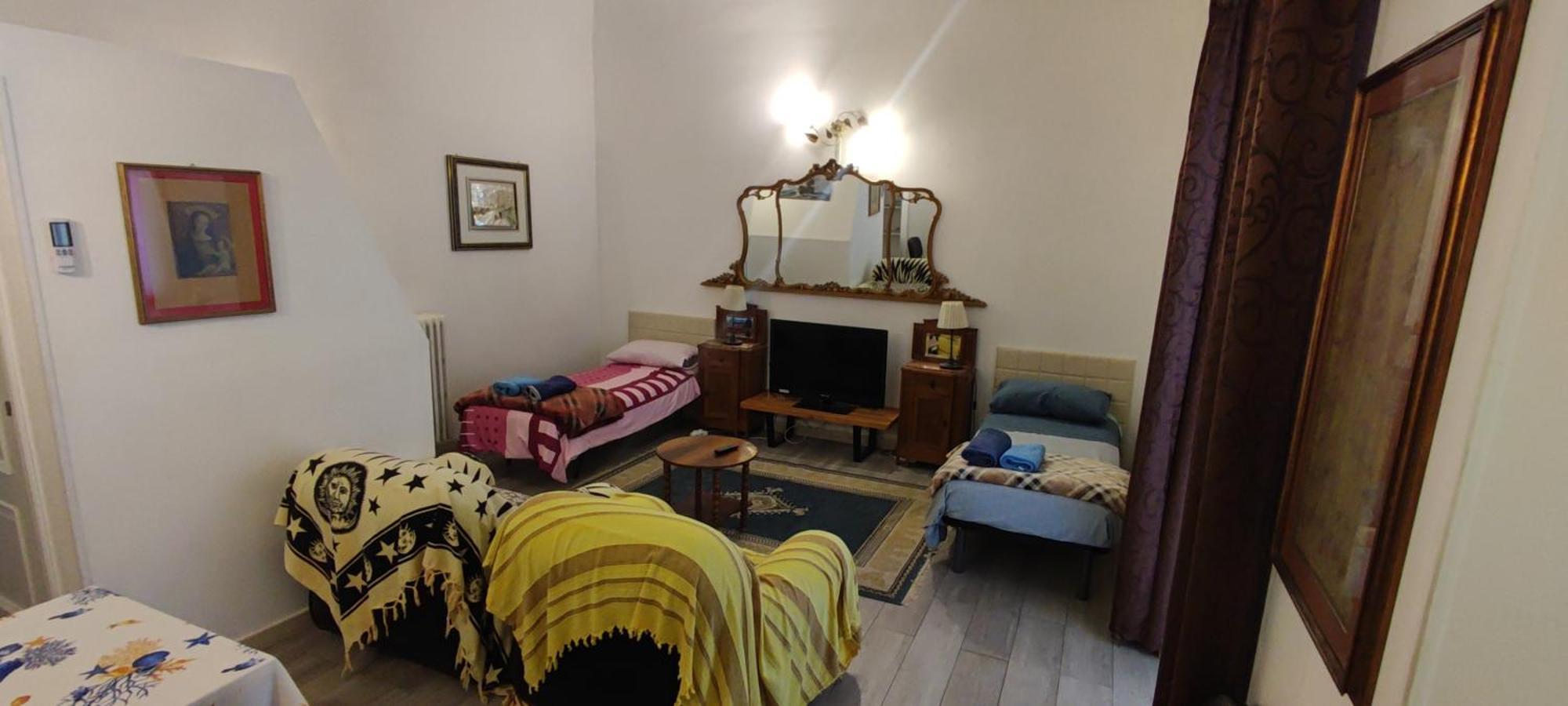Very Central Apartment, By Shops, Bars, Restaurants バーリ 部屋 写真